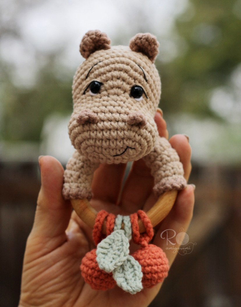 Chocalho Sensorial Bartozinho - Receita Digital de Amigurumi