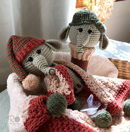 Kit Mantita de apego y Sonajero - Elefante Theo - Patrón Digital de Amigurumi