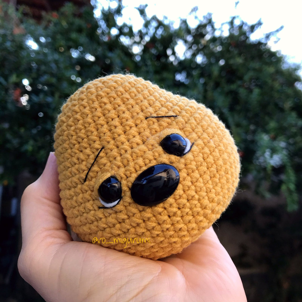Zangoso, the Sulky Bee - Amigurumi Digital Pattern