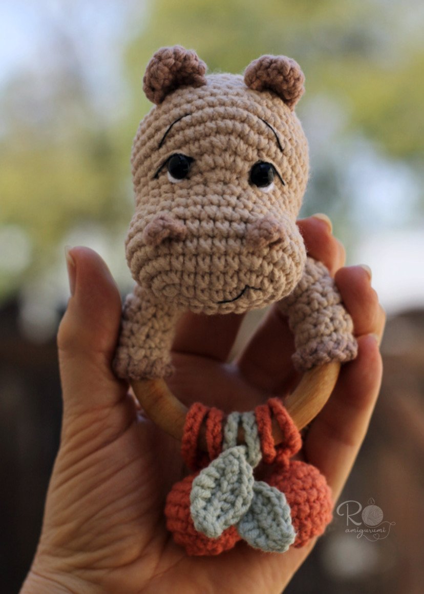 Chocalho Sensorial Bartozinho - Receita Digital de Amigurumi